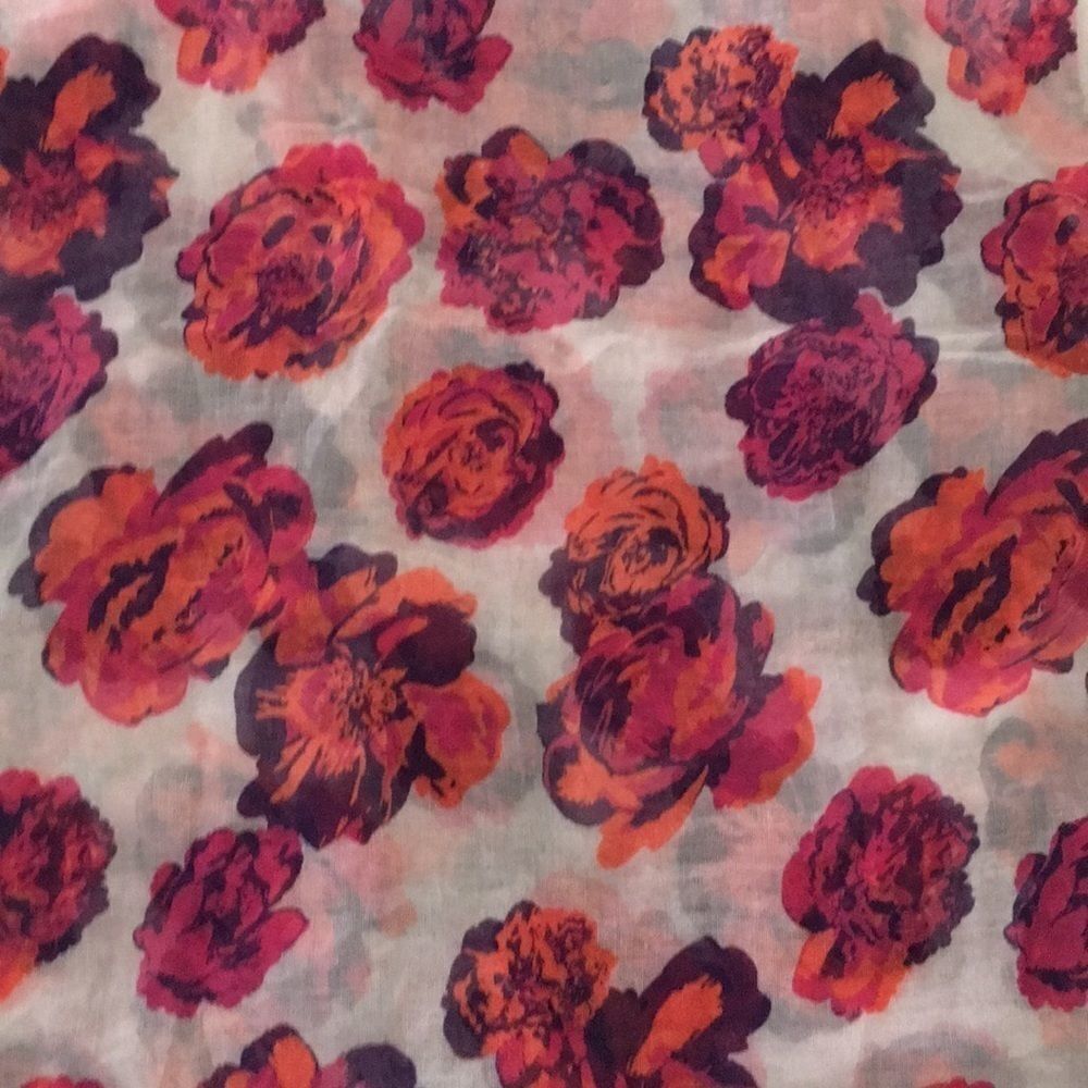 Flower infinity scarf - Picture 2 of 2